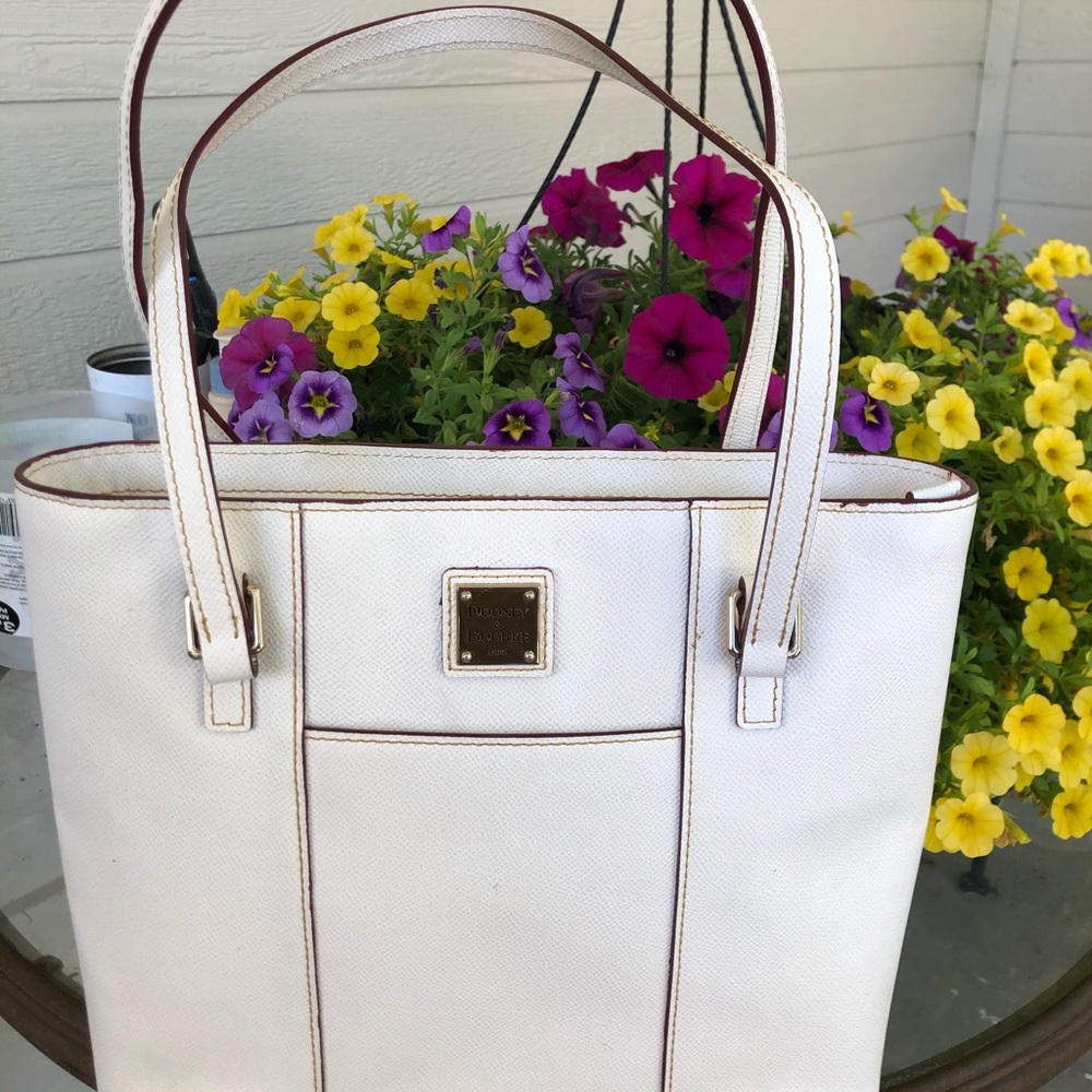 Dooney and Bourke Lexington tote bag